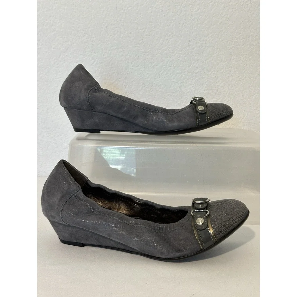 AGL Attilio Giusti‎ Leombruni Cap Toe Buckle Low Wedge Heel Gray Suede Size 39/9